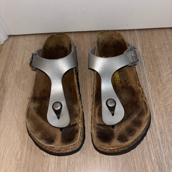 Birkenstock Shoes - Silver Gizeh Birkenstock Sandals